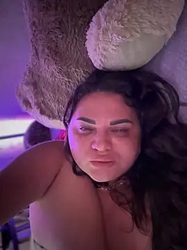 Snapshot of littleRikka chatting on November 21, 2025, 12:10 am littleRikka online show from November 21, 2025, 12:10 am