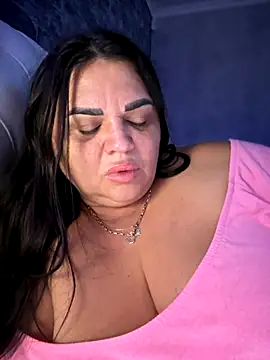 Snapshot of littleRikka chatting on November 26, 2025, 6:53 pm littleRikka online show from November 26, 2025, 6:53 pm