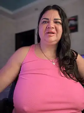 Snapshot of littleRikka chatting on November 28, 2025, 8:50 am littleRikka online show from November 28, 2025, 8:50 am