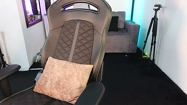 knimh online show from February 8, 2026, 6:11 pm