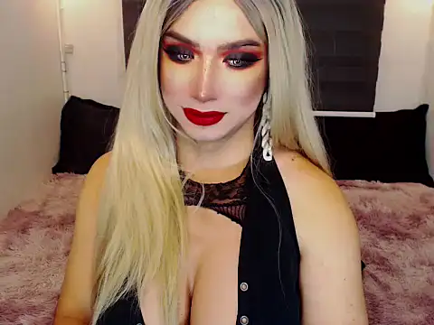 Snapshot of HugeCockDominantXxX chatting on April 18, 2026, 7:07 pm HugeCockDominantXxX online show from April 18, 2026, 7:07 pm
