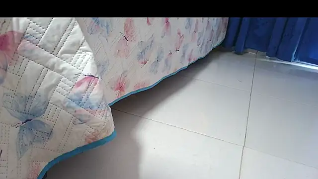 big boobsmature online show from April 10, 2026, 12:54 pm