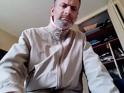 Snapshot of Perv10 chatting on June 6, 2026, 8:19 am Perv10 online show from June 6, 2026, 8:19 am