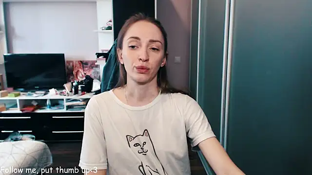 Snapshot of Natalimeowks chatting on June 14, 2026, 1:35 pm Natalimeowks online show from June 14, 2026, 1:35 pm