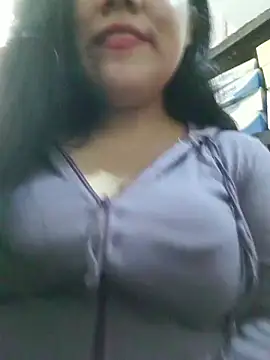 Kalani Engel online show from April 25, 2026, 6:49 pm