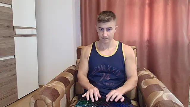 Snapshot of Todhorny9873 chatting on March 19, 2025, 6:57 am Todhorny9873 online show from March 19, 2025, 6:57 am