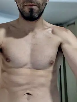 wolf113r online show from April 28, 2026, 10:37 pm