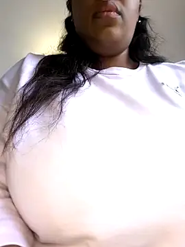 SWEETDOLLY29XX online show from November 11, 2025, 12:38 pm