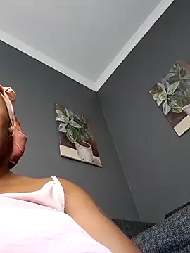 SWEETDOLLY29XX online show from February 5, 2026, 12:21 pm