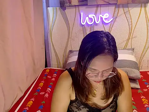 BURBERRY69 online show from March 1, 2026, 11:40 pm