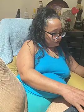 Snapshot of PichyPrettyPussy chatting on November 4, 2025, 1:21 pm PichyPrettyPussy online show from November 4, 2025, 1:21 pm