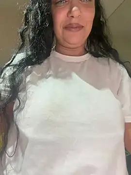 PichyPrettyPussy online show from February 2, 2026, 3:22 pm