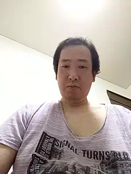 Snapshot of Toooiyt chatting on September 21, 2025, 12:18 pm Toooiyt online show from September 21, 2025, 12:18 pm