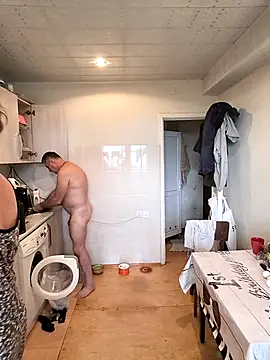 Snapshot of _lady_red_ chatting on September 14, 2025, 5:39 am lady red online show from September 14, 2025, 5:39 am