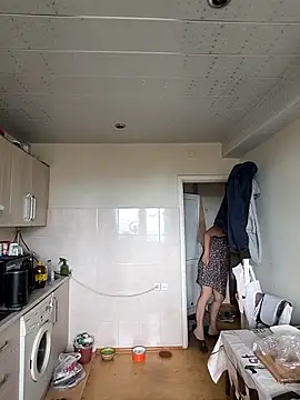 Snapshot of _lady_red_ chatting on September 15, 2025, 6:24 am lady red online show from September 15, 2025, 6:24 am