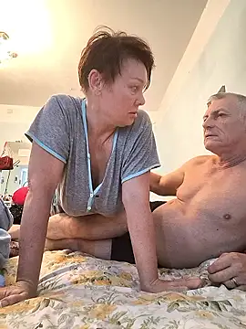 Snapshot of _lady_red_ chatting on October 31, 2025, 6:47 am lady red online show from October 31, 2025, 6:47 am