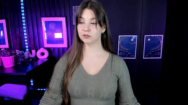 ElizaMild online show from December 4, 2025, 1:20 pm