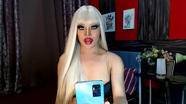 trixxielicious online show from February 4, 2025, 12:22 pm