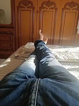 Bobby967 online show from November 11, 2025, 9:31 am