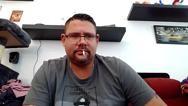 Snapshot of sexykevin17cm chatting on November 13, 2025, 12:48 pm sexykevin17cm online show from November 13, 2025, 12:48 pm