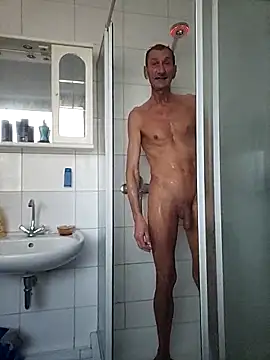 Python43 online show from March 1, 2026, 8:38 am