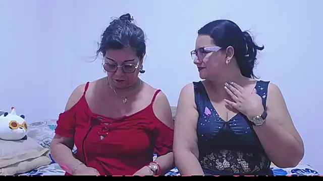 Snapshot of sexycristina_2 chatting on September 25, 2025, 2:43 pm sexycristina 2 online show from September 25, 2025, 2:43 pm