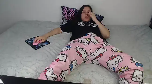 Snapshot of Chanelsexyy chatting on December 11, 2024, 8:18 pm Chanelsexyy online show from December 11, 2024, 8:18 pm