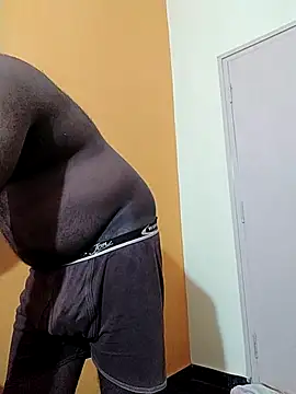 Snapshot of Indianguymohan chatting on November 18, 2025, 4:44 pm Indianguymohan online show from November 18, 2025, 4:44 pm