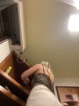 Snapshot of Gatitacarlita chatting on March 11, 2025, 5:57 pm Gatitacarlita online show from March 11, 2025, 5:57 pm