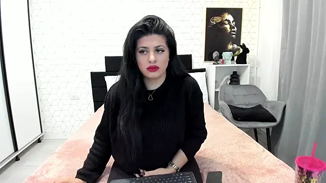 Snapshot of Heidix chatting on November 28, 2025, 4:37 am Heidix online show from November 28, 2025, 4:37 am