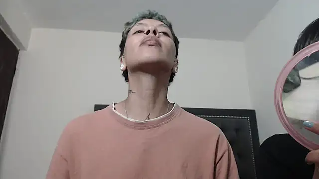 dulce maria x online show from January 9, 2025, 8:55 pm