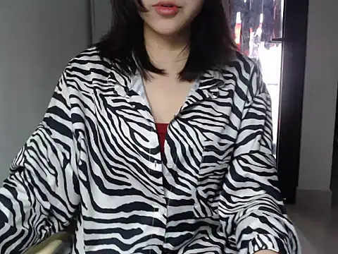 Snapshot of Bigg_Pussyy_Catt chatting on January 16, 2025, 8:00 am Bigg Pussyy Catt online show from January 16, 2025, 8:00 am