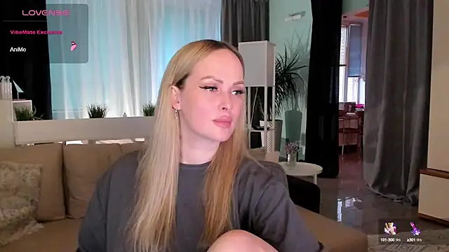 Libby Nora online show from December 10, 2024, 12:38 pm