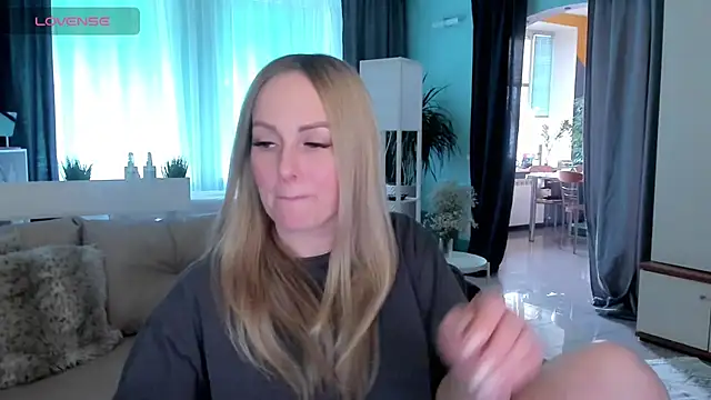 Libby Nora online show from January 26, 2025, 10:12 am