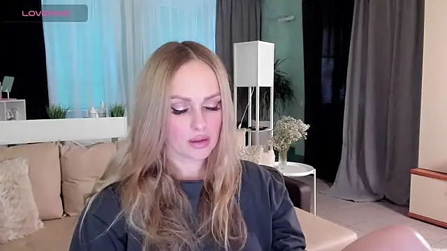 Libby Nora online show from January 31, 2025, 12:51 pm