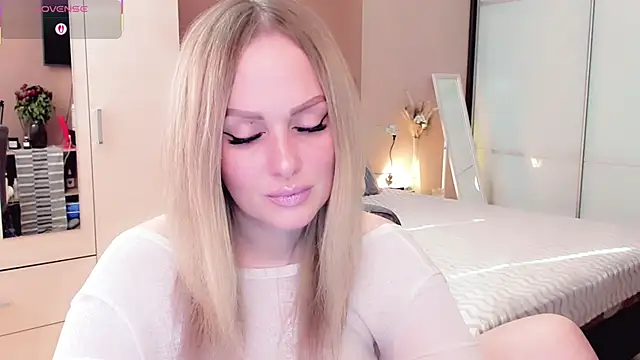 Libby Nora online show from March 15, 2026, 10:10 am