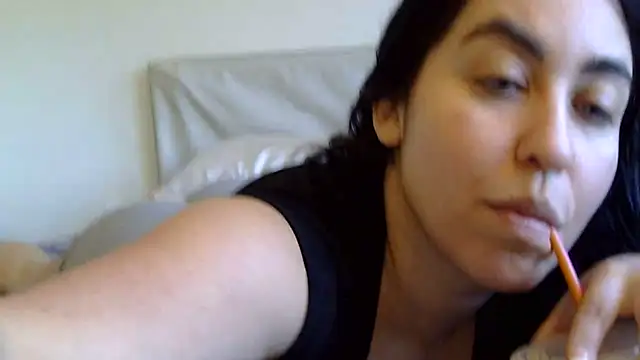 WetFlower69 online show from December 31, 2024, 1:19 pm