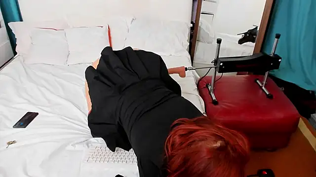 Snapshot of IvyHotFoxy chatting on February 24, 2025, 8:25 pm IvyHotFoxy online show from February 24, 2025, 8:25 pm