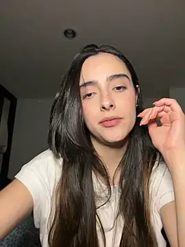 swrennn19 online show from February 5, 2026, 12:04 am