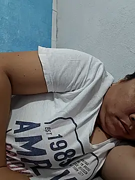 Snapshot of XXLorie_02 chatting on April 24, 2026, 1:02 pm XXLorie 02 online show from April 24, 2026, 1:02 pm