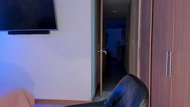Snapshot of AmyDavis_ chatting on August 4, 2026, 11:51 pm AmyDavis online show from August 4, 2026, 11:51 pm