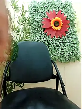 AsianPussie4u online show from April 12, 2026, 3:55 am