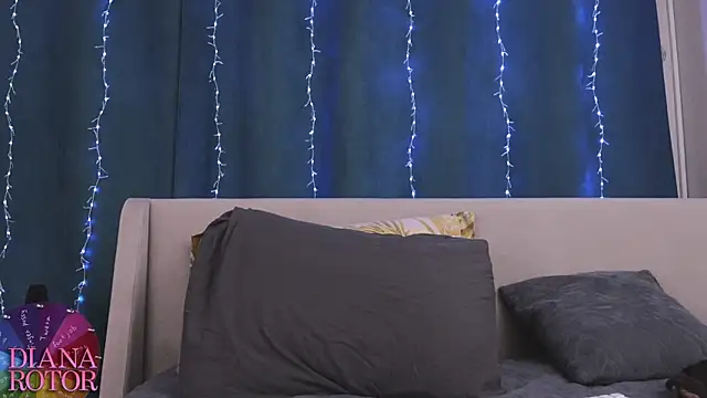 Snapshot of diana_rotor chatting on December 16, 2025, 3:44 am diana rotor online show from December 16, 2025, 3:44 am