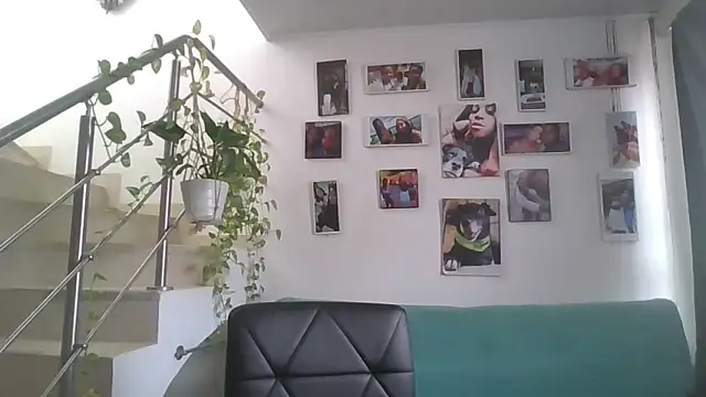 Snapshot of Adrilovechocolate chatting on June 4, 2026, 4:35 pm Adrilovechocolate online show from June 4, 2026, 4:35 pm
