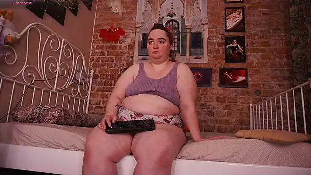 Evelively online show from March 28, 2026, 2:55 am