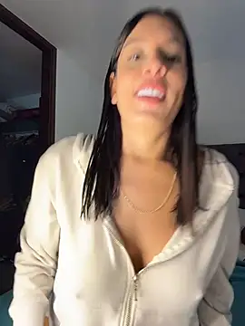 Snapshot of kamivolkano chatting on October 28, 2025, 4:20 pm kamivolkano online show from October 28, 2025, 4:20 pm