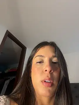 Snapshot of kamivolkano chatting on November 18, 2025, 4:22 pm kamivolkano online show from November 18, 2025, 4:22 pm