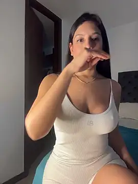 kamivolkano online show from February 3, 2026, 5:18 pm