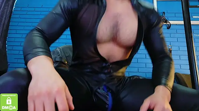 Snapshot of TheIan26 chatting on December 18, 2025, 7:09 pm TheIan26 online show from December 18, 2025, 7:09 pm