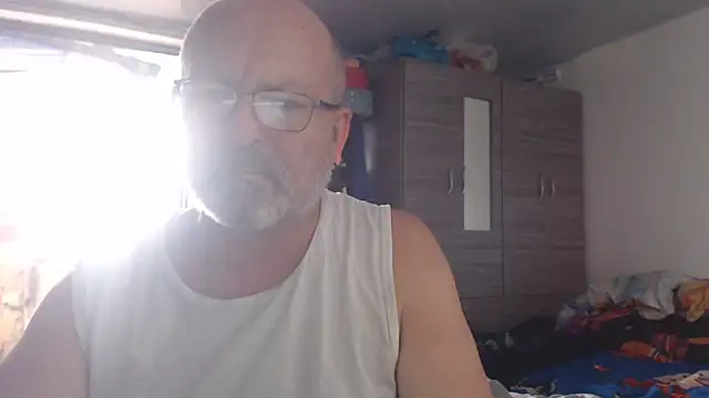 Snapshot of ferdinad20 chatting on May 11, 2026, 2:56 pm ferdinad20 online show from May 11, 2026, 2:56 pm